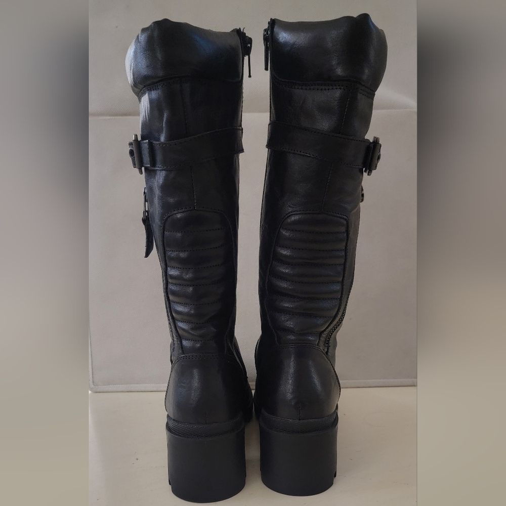 MINT - VINTAGE FOUNDRY CO. BLACK BOOTS  (sz 7) - Picture 4 of 7